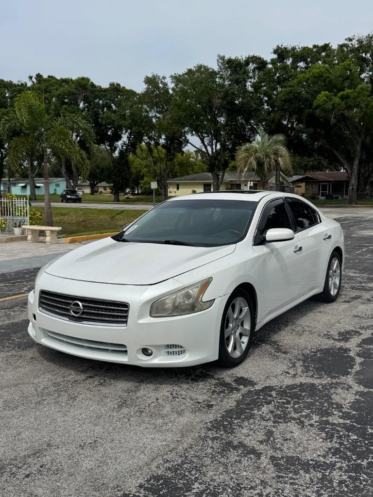 2012 Nissan Maxima S's photo