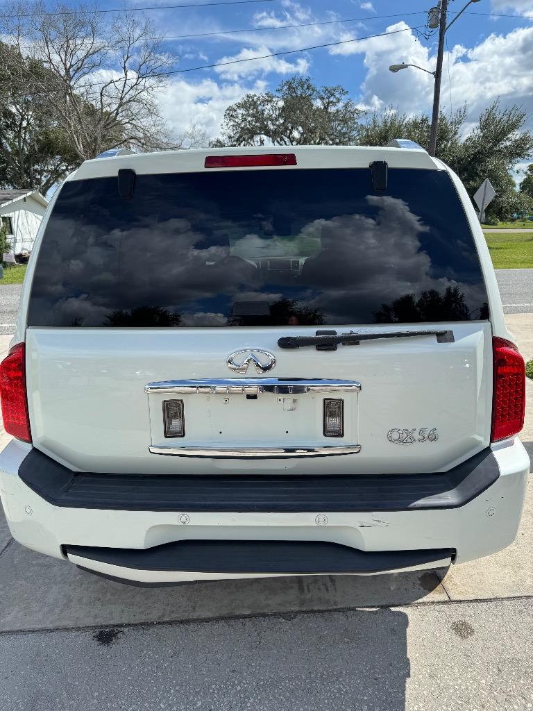 2010 INFINITI QX 56 - Photo 8